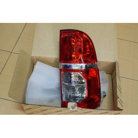 TOYOTA - LAMP ASSY RR W/BULB   HOLDER RH 81550-0K140